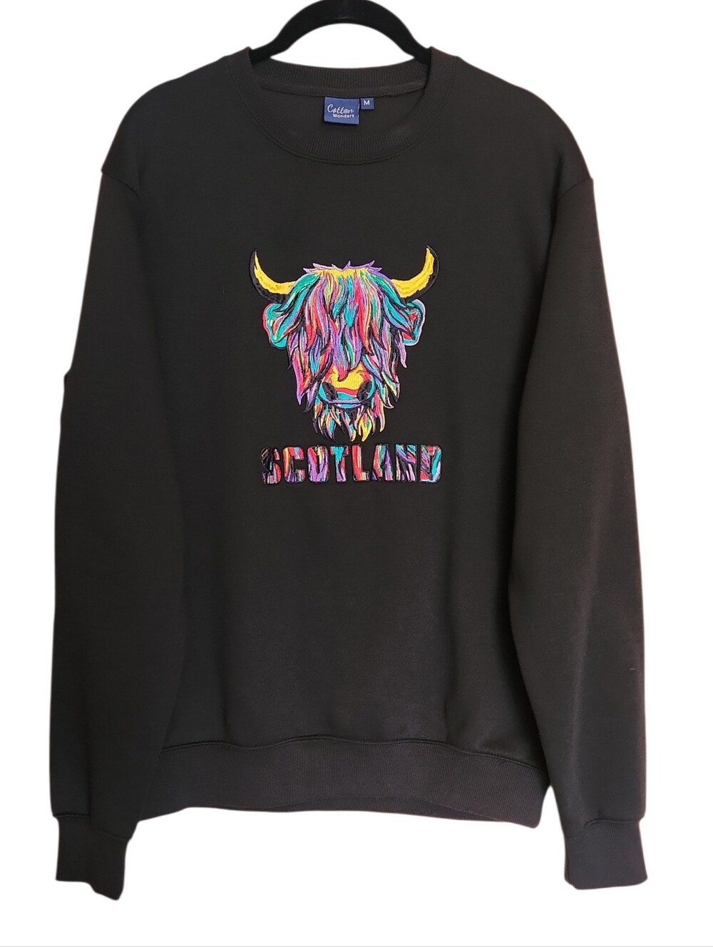 COTTON WONDERS SCOTLAND EMBROIDERED HIGHLAND COW CREWNECK SWEATSHIRT M BLACK